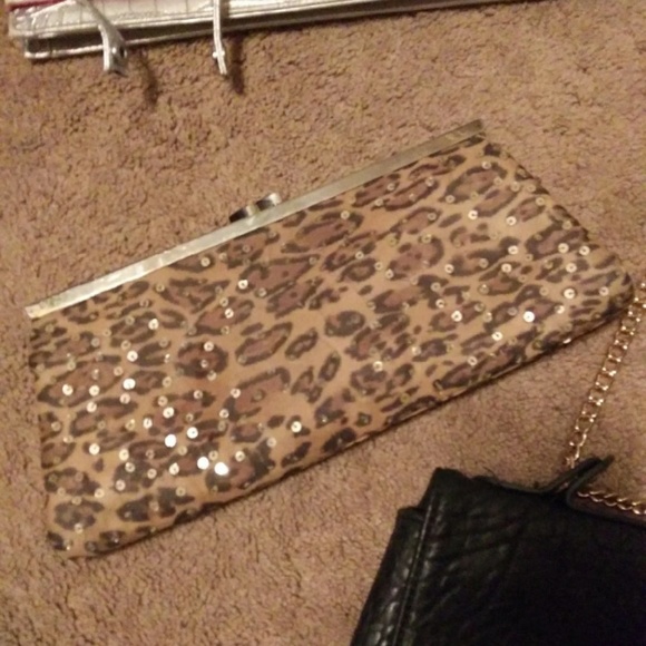 Purses - Picture 3 of 5